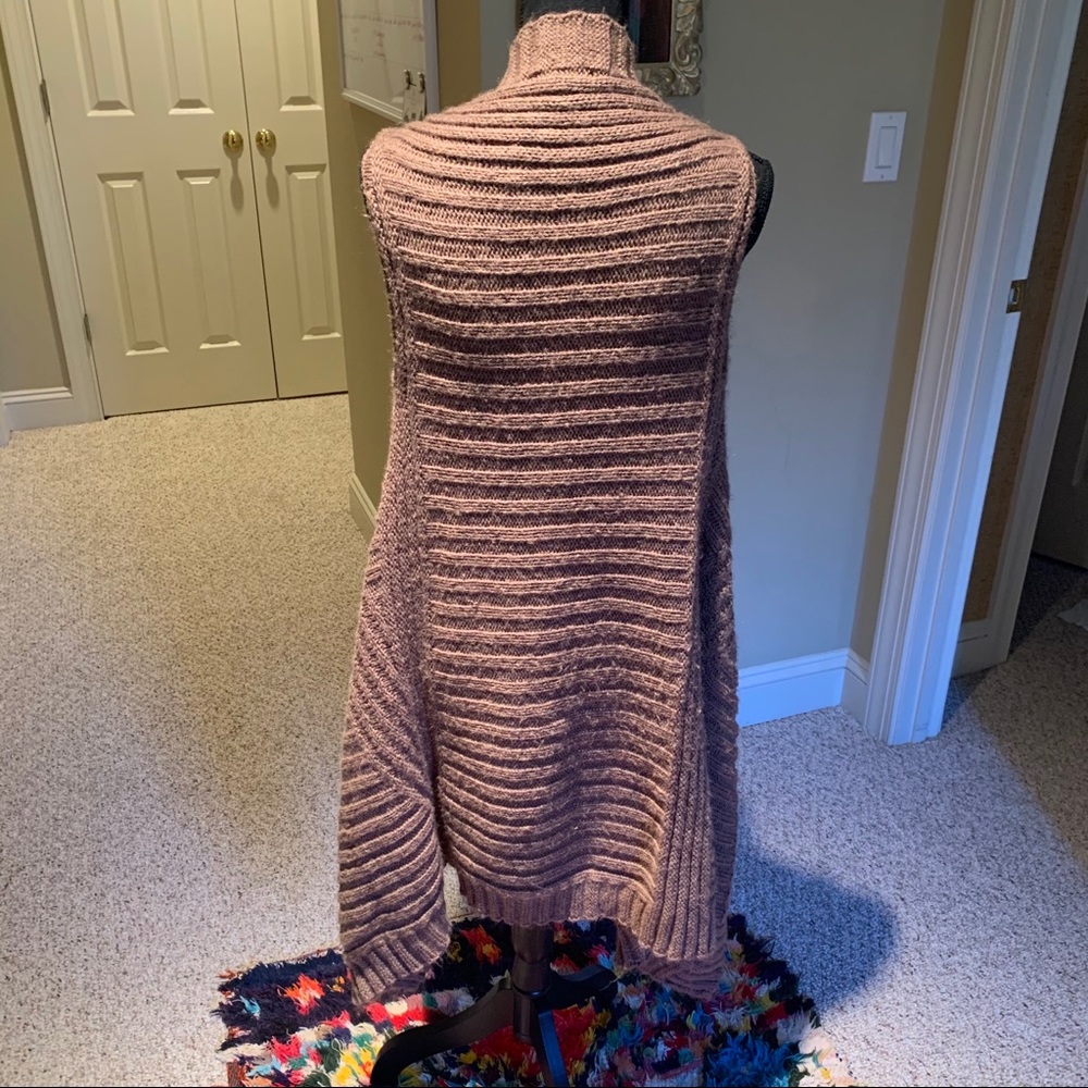 Knit Sweater Vest - Picture 6 of 7